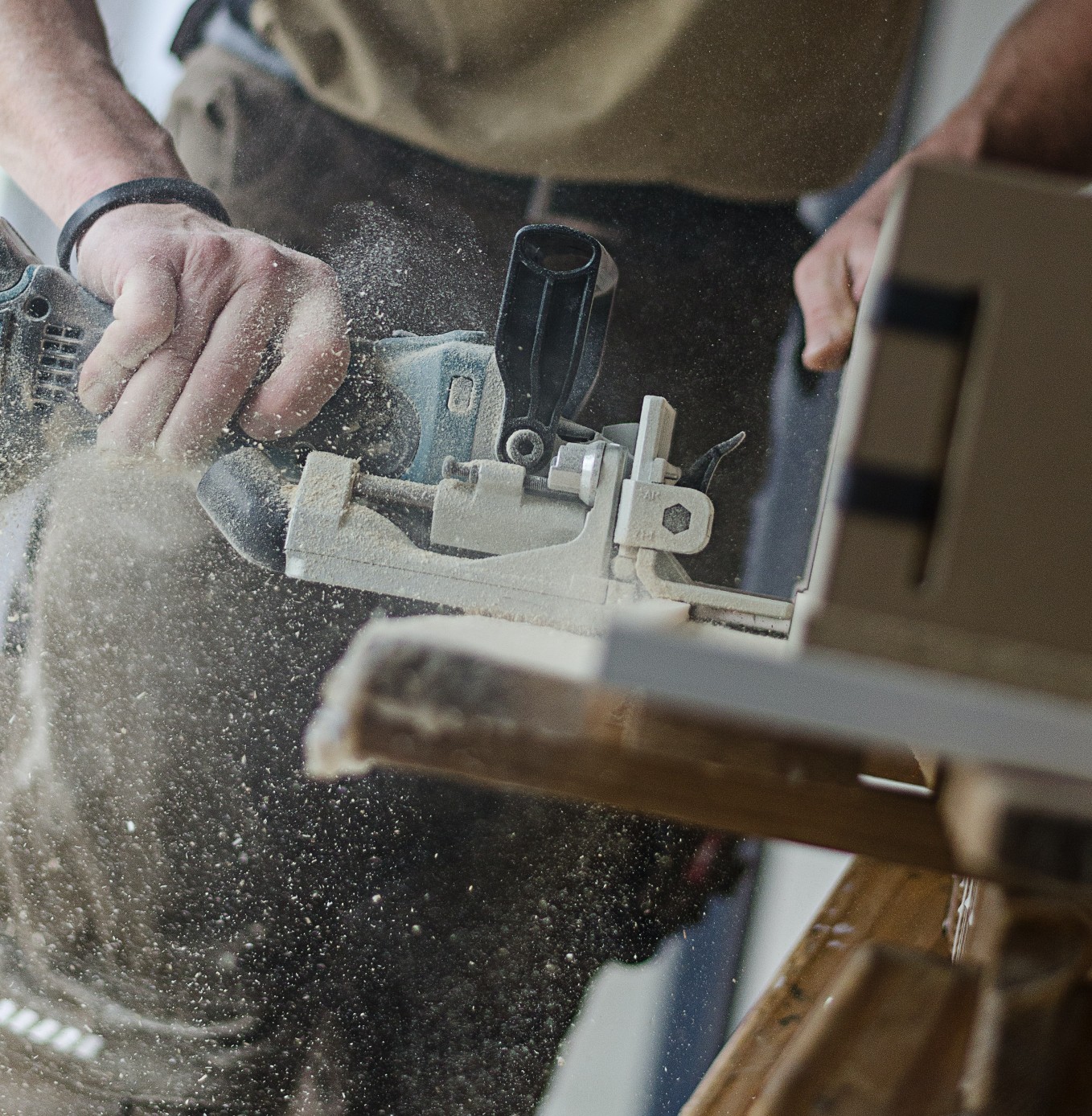 Why are carpenters more likely to develop an asbestos disease?